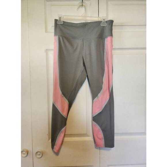 2 Sets of Athletic Capris - Picture 9 of 9
